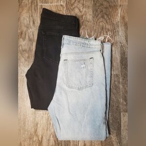 Old Navy Straight Leg Jeans in Light Blue and Black Duo